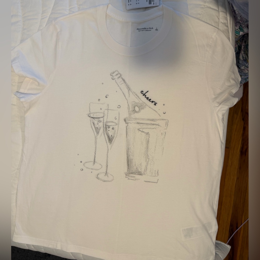 Abercrombie & Fitch White Short-Sleeve Champagne Graphic Tee